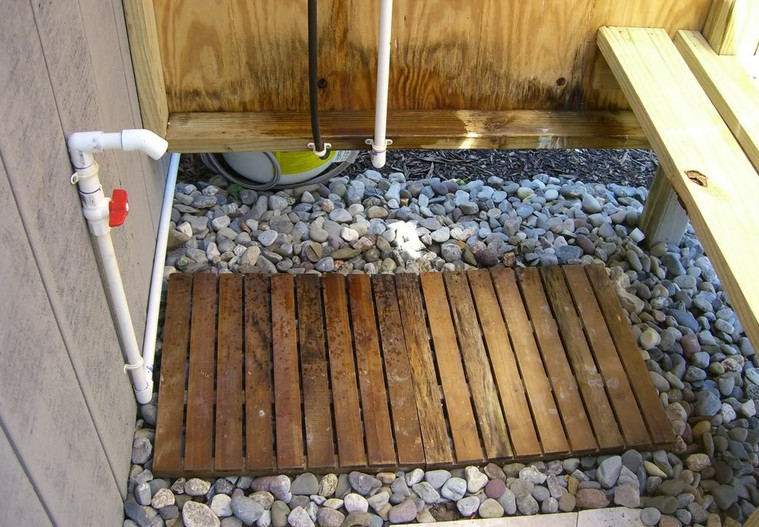 Outdoor Shower Drainage Ideas9